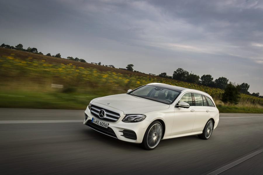  Mercedes-Benz E400 AMG Line Estate 2016 года  (фото 8 из 31)